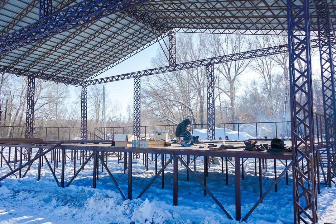 Благоустройство острова Бейбітшілік продолжается