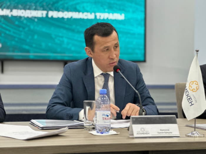 Сбалансированная налоговая политика: Вице-министр финансов встретился с предпринимателями области Абай