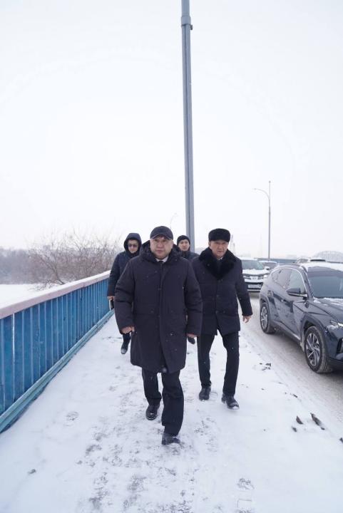 Администрацией города проверено состояние автогужевого моста в Семее