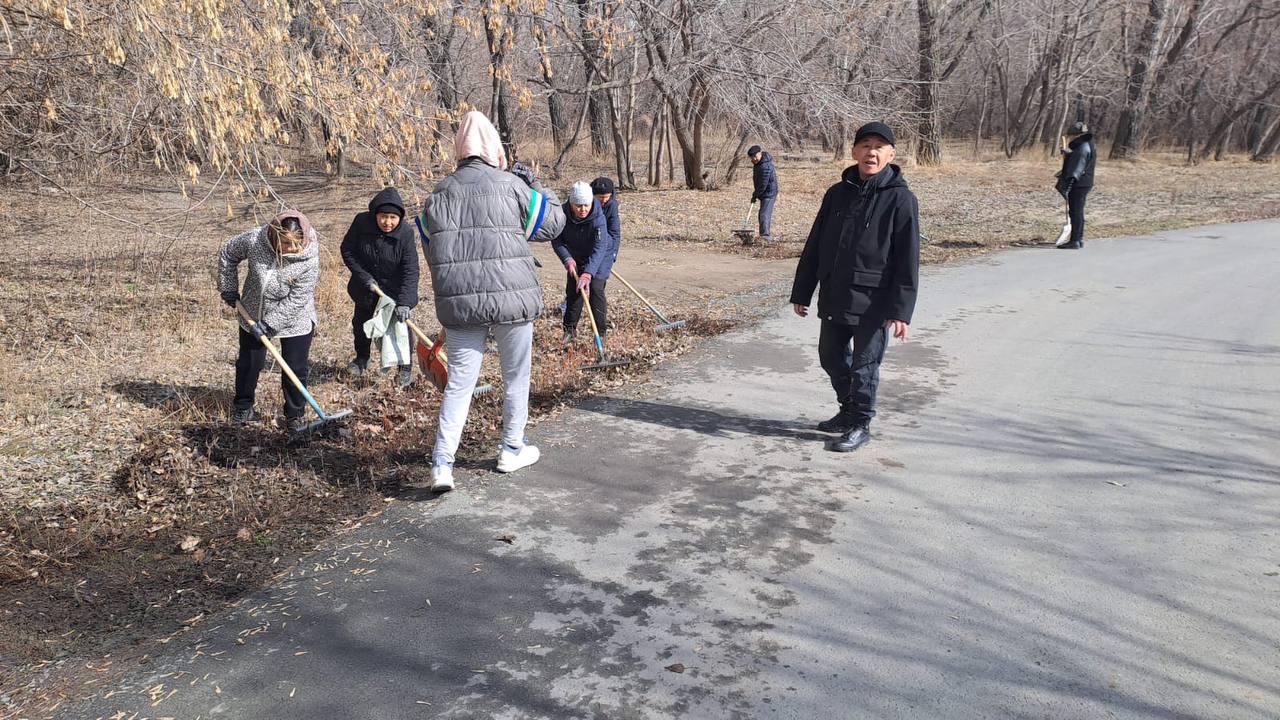 В Семее прошёл общегородской субботник