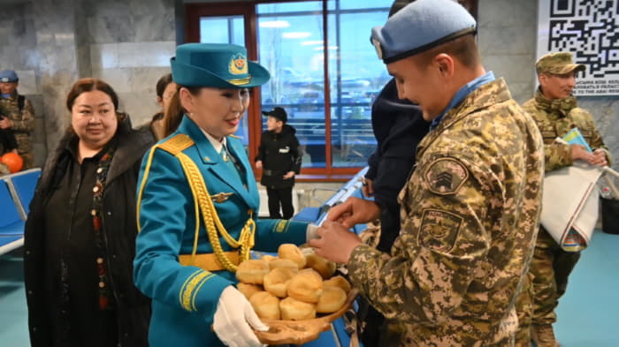 В Семее встретили последний поток миротворцев