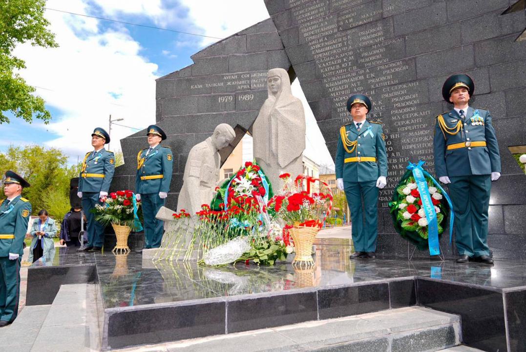 В Семее почтили память воинов-интернационалистов