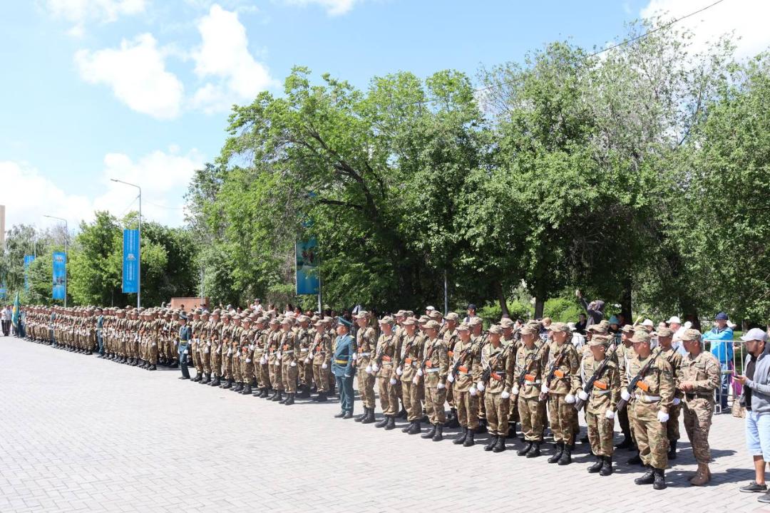 В Семее 139 новобранцев торжественно приняли Военную присягу