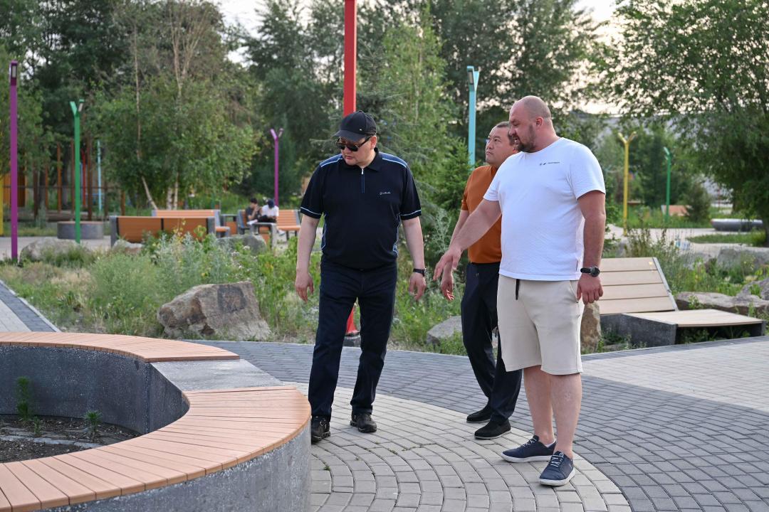 Аким области раскритиковал состояние мест отдыха в Семее и поручил навести порядок