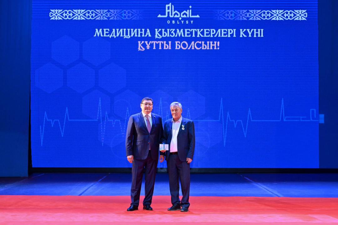 В Семее чествовали медицинских работников