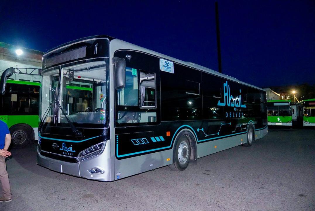 До конца июня в Семее планируется закупить 44 новых автобуса