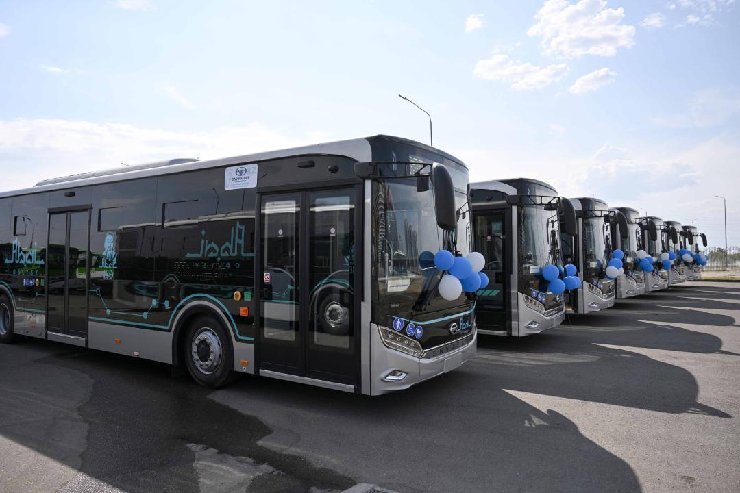 Автопарк областного центра пополнился 44 современными автобусами
