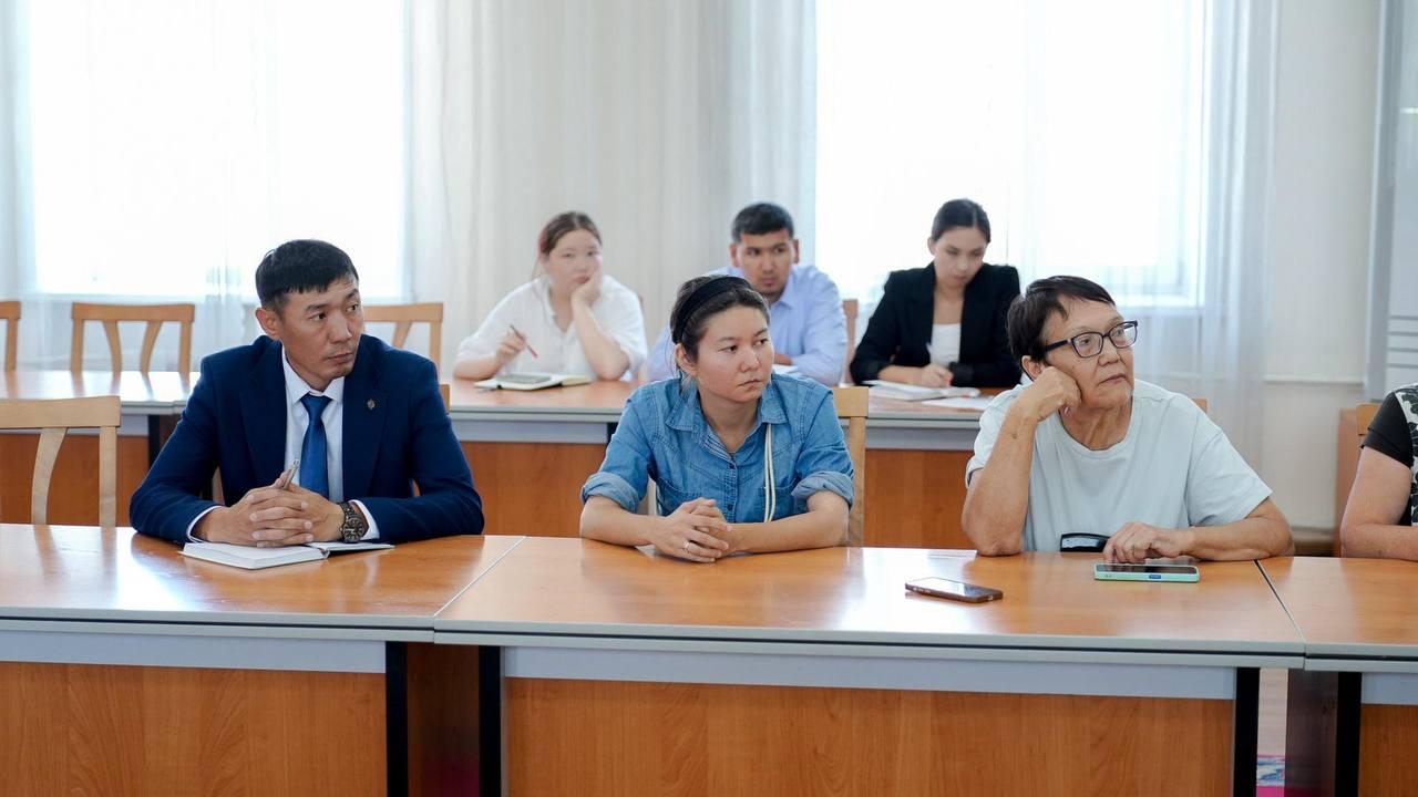 Состоялась встреча руководства города с жителями микрорайона Красный Кордон