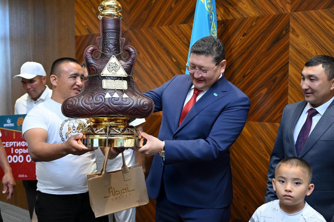 Аким области встретился с победителями гастрофестиваля «Baiqymyz»