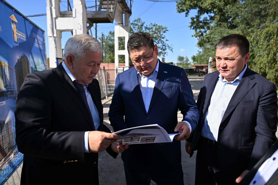 Аким области посетил предприятие ТОО «Силикат»
