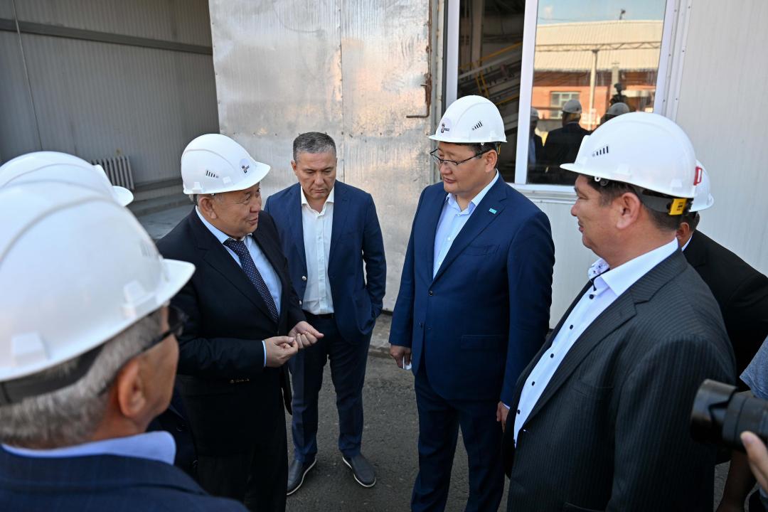 Аким области посетил предприятие ТОО «Силикат»