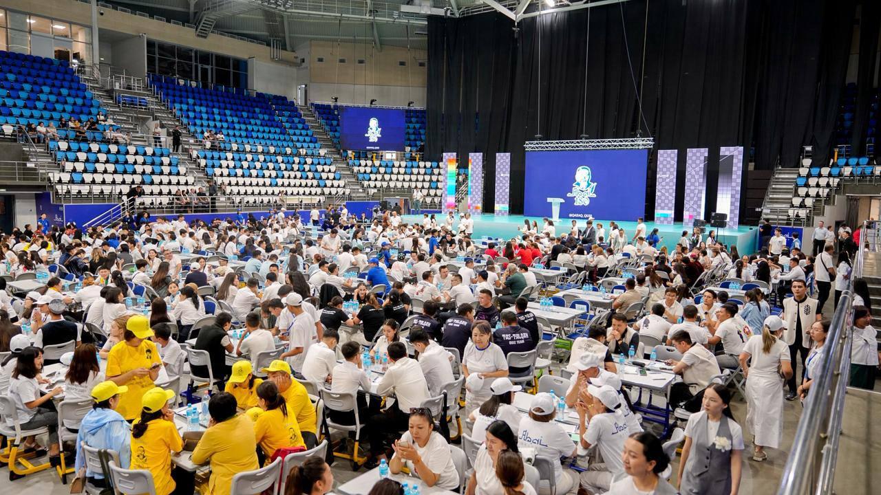 В Семее стартовал республиканский интеллектуальный турнир «Абай QUIZ»