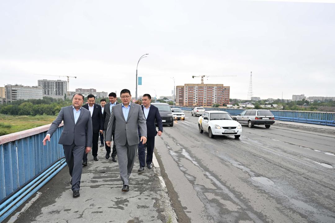 В Семее полностью обновят асфальт на автогужевом (Старом) мосту
