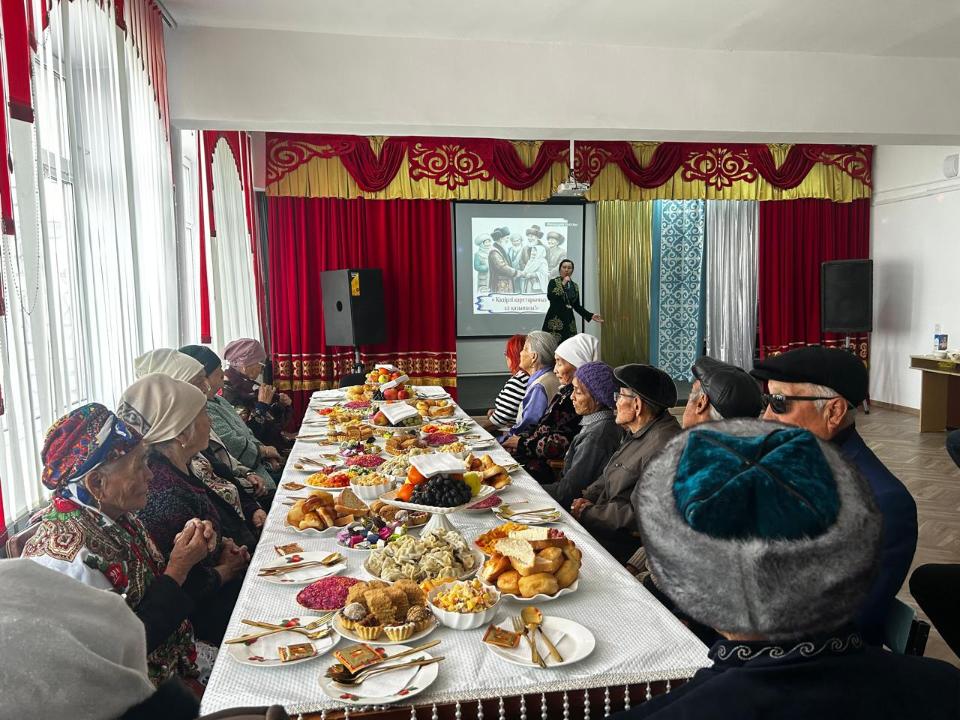 Ряд мероприятий, посвящённых старшему поколению, прошли в Семее