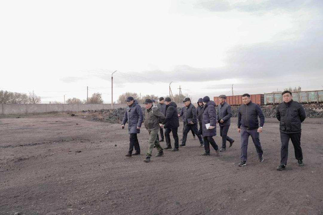 Аким города осмотрел угольные тупики