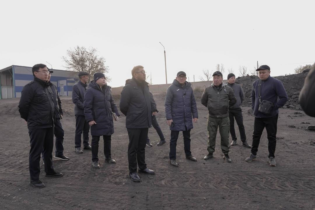 Аким города осмотрел угольные тупики