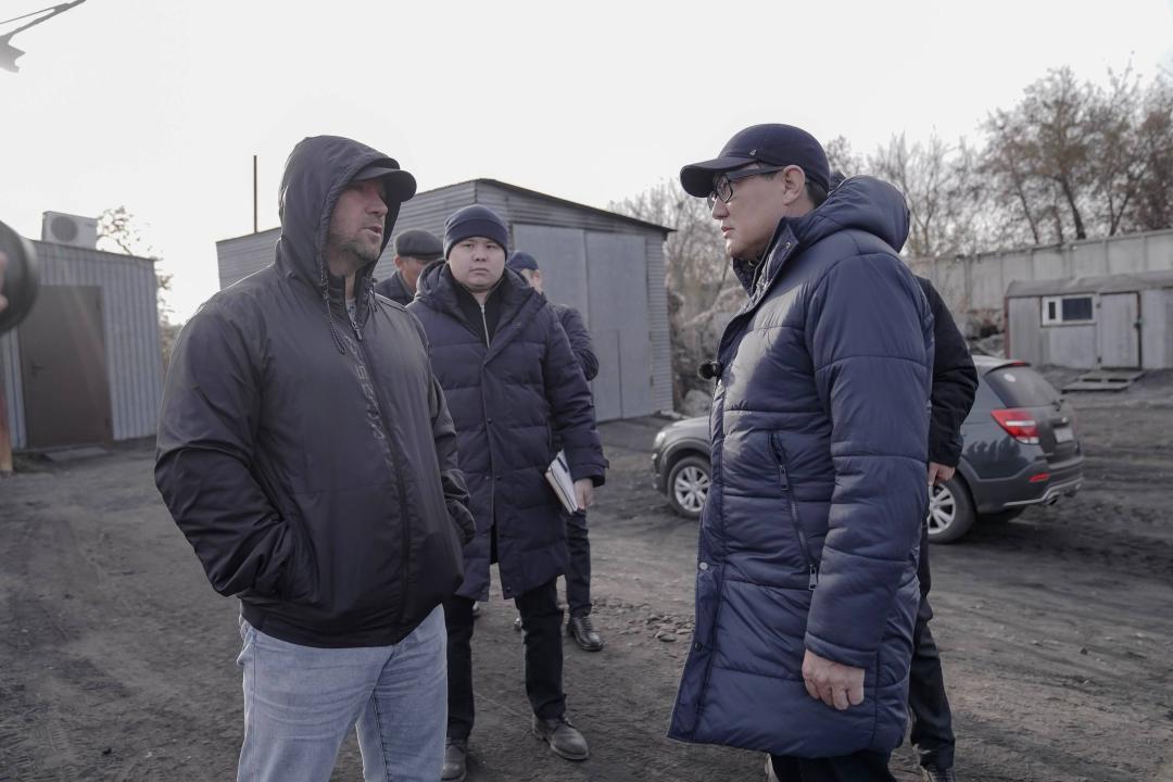 Аким города осмотрел угольные тупики