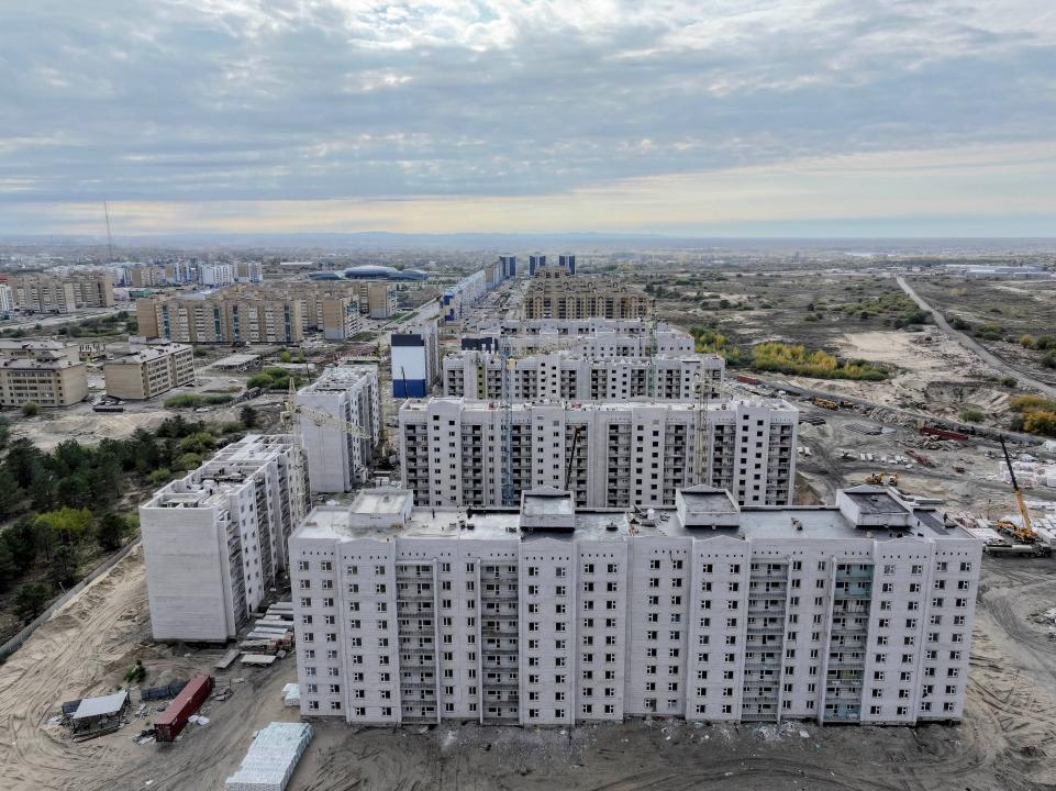 В Семее строится 18 многоквартирных домов