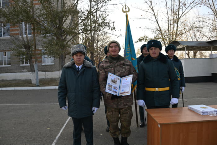 В Абайском гарнизоне состоялась церемония проводов солдат