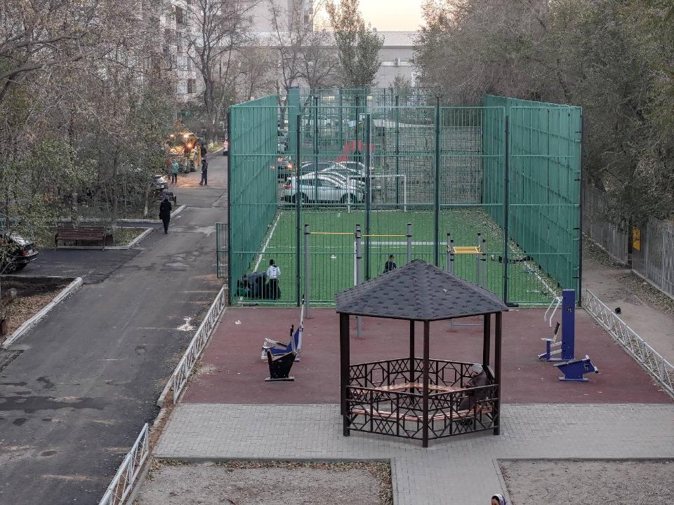 В Семее заасфальтировано более 40 дворов