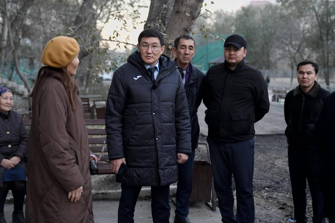 В Семее заасфальтировано более 40 дворов