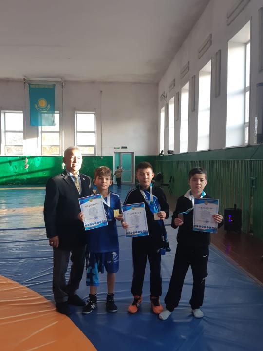 Cостоялся чемпионат города Семей по греко-римской борьбе