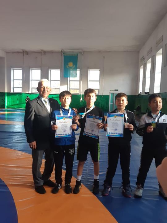 Cостоялся чемпионат города Семей по греко-римской борьбе