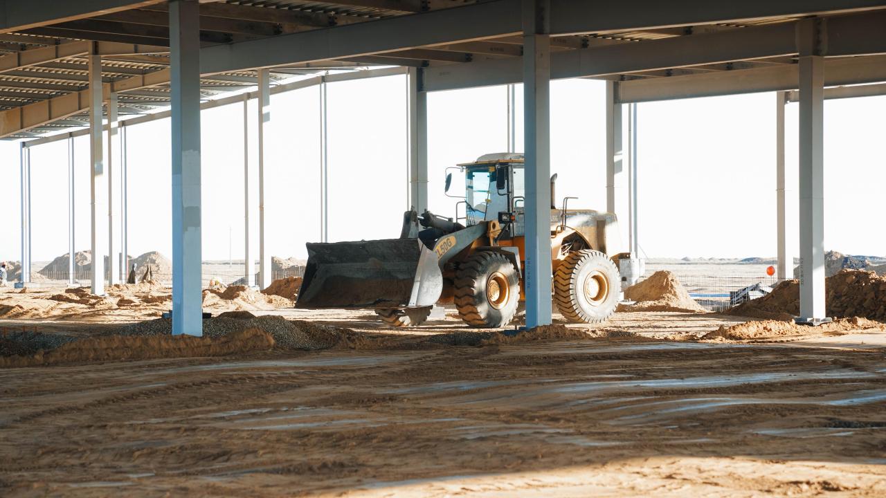 В области активно ведется строительство крупного мясокомбината