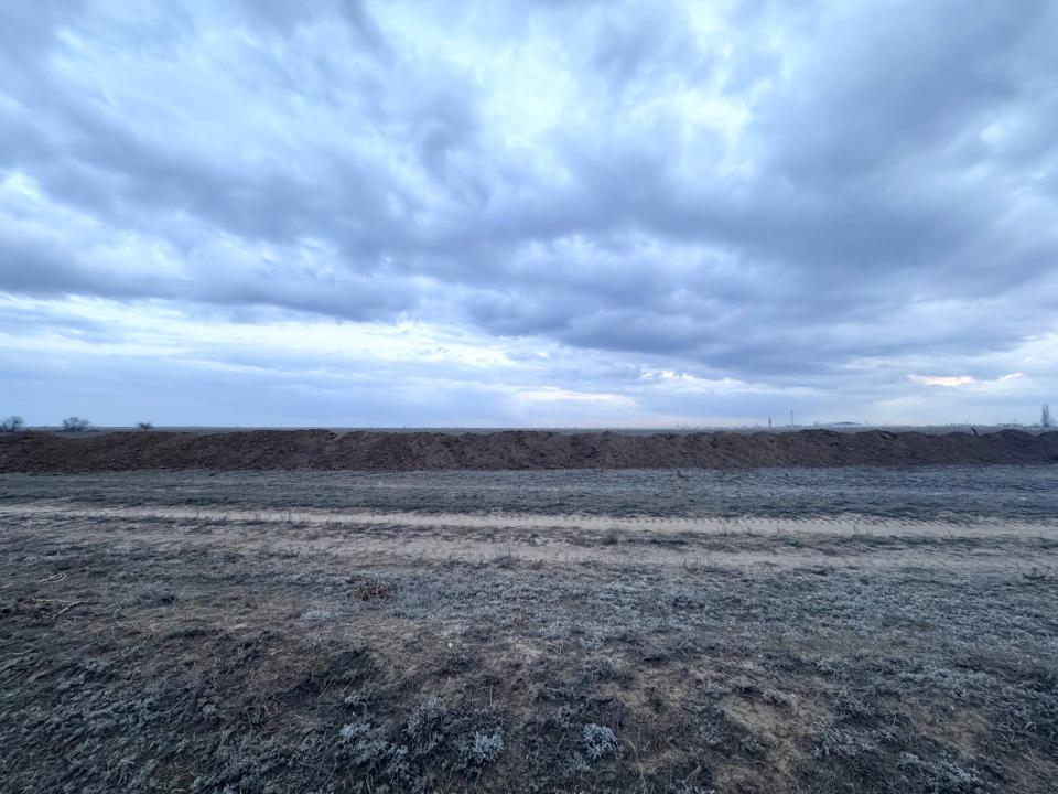 Начались работы по возведению дамбы в посёлке Холодный Ключ