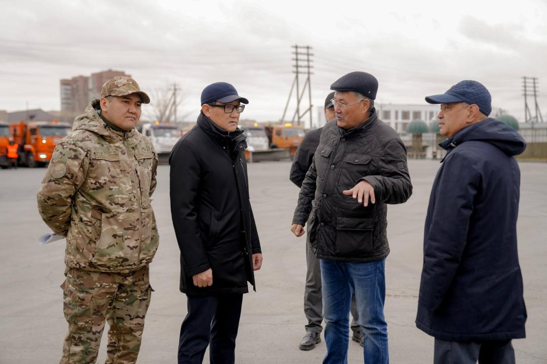 В Семее прошла подготовка специальной техники к зимнему периоду