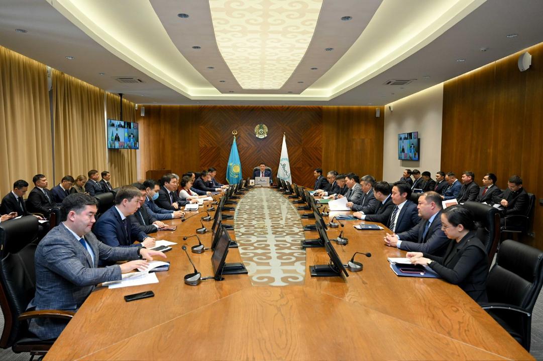 В Семее состоялось совещание по вопросам качества архитектурно-строительных объектов региона