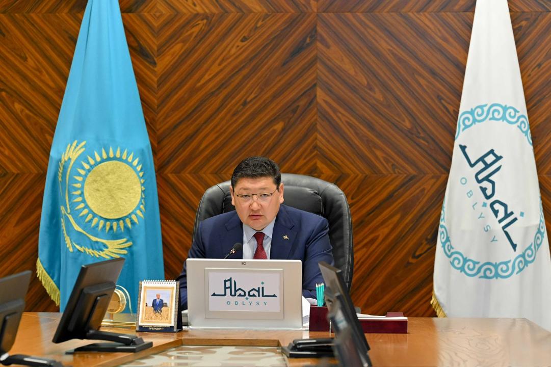 В Семее состоялось совещание по вопросам качества архитектурно-строительных объектов региона