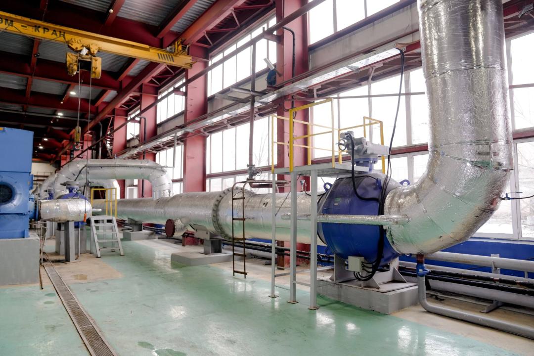 Аким Семея проверил работу тепловых объектов