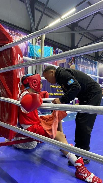 В Семее состоялось открытое первенство города по боксу