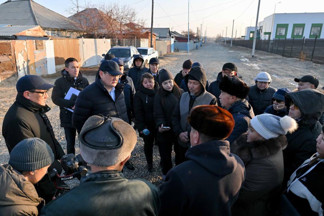 Проблемные вопросы в поселках Водный и Восход будут решаться поэтапно
