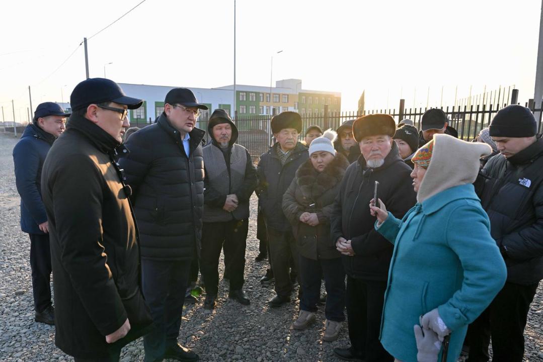 Проблемные вопросы в поселках Водный и Восход будут решаться поэтапно