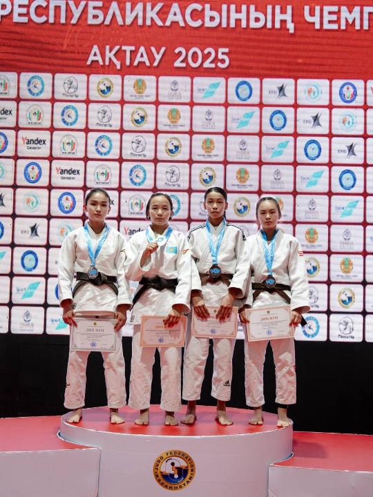 Юные дзюдоисты области Абай заняли первое место в общекомандном зачете на чемпионате Казахстана