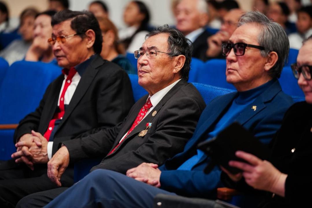 В Семее выступил Шымкентский городской театр эстрады и сатиры