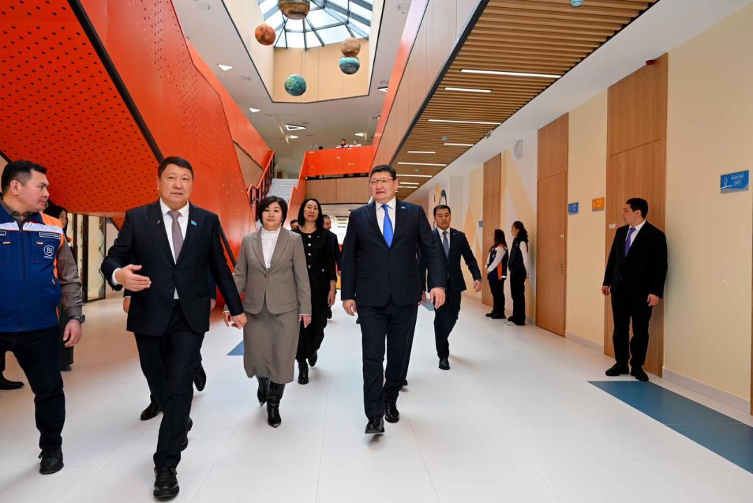 В Семее открыли новый Дворец школьников