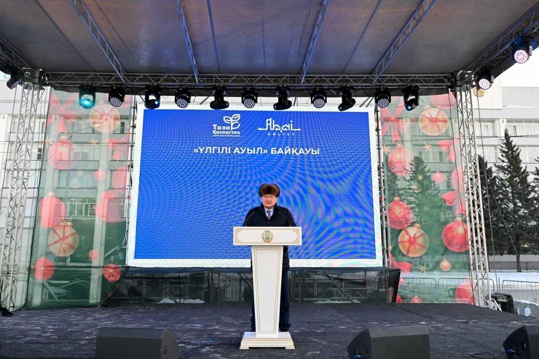 В Семее победителям областного конкурса вручены 20 тракторов