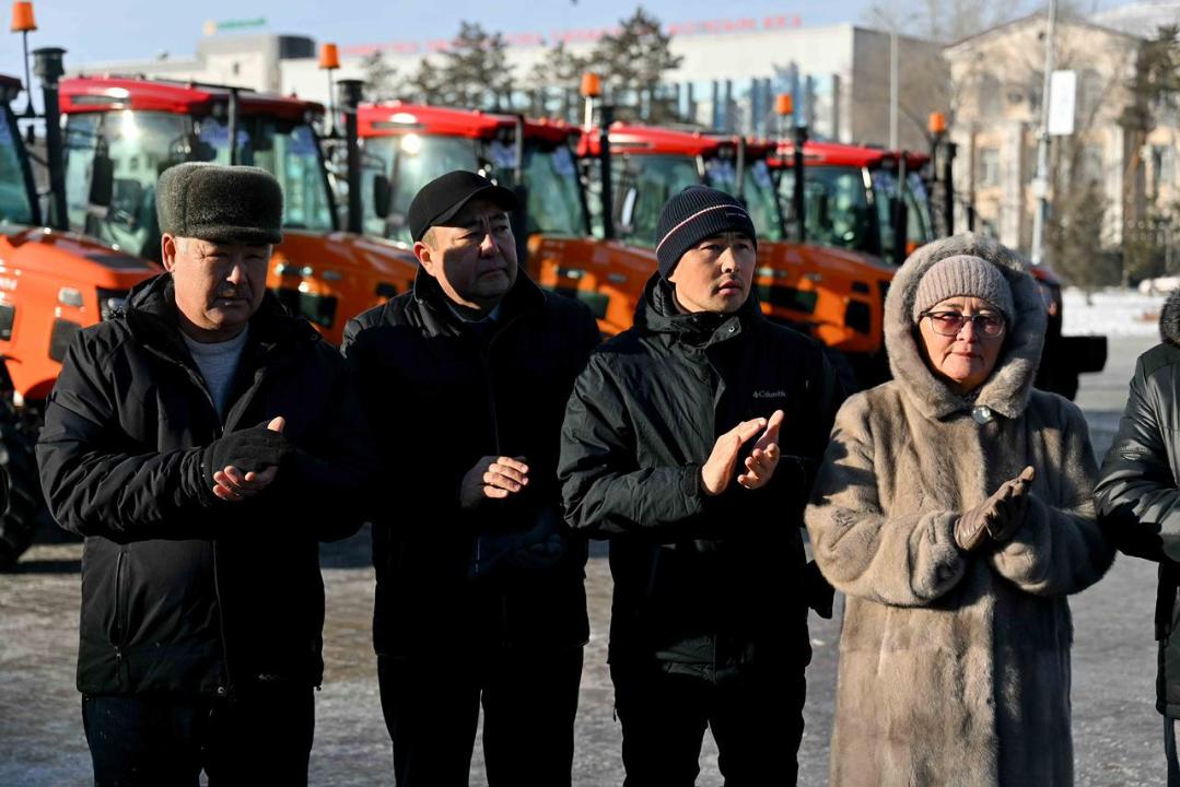 В Семее победителям областного конкурса вручены 20 тракторов