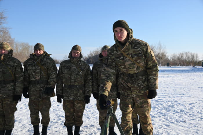 2 метра 10 сантиметров: самый высокий солдат Казахстана доказал, что рост - не преграда службе &nbsp;