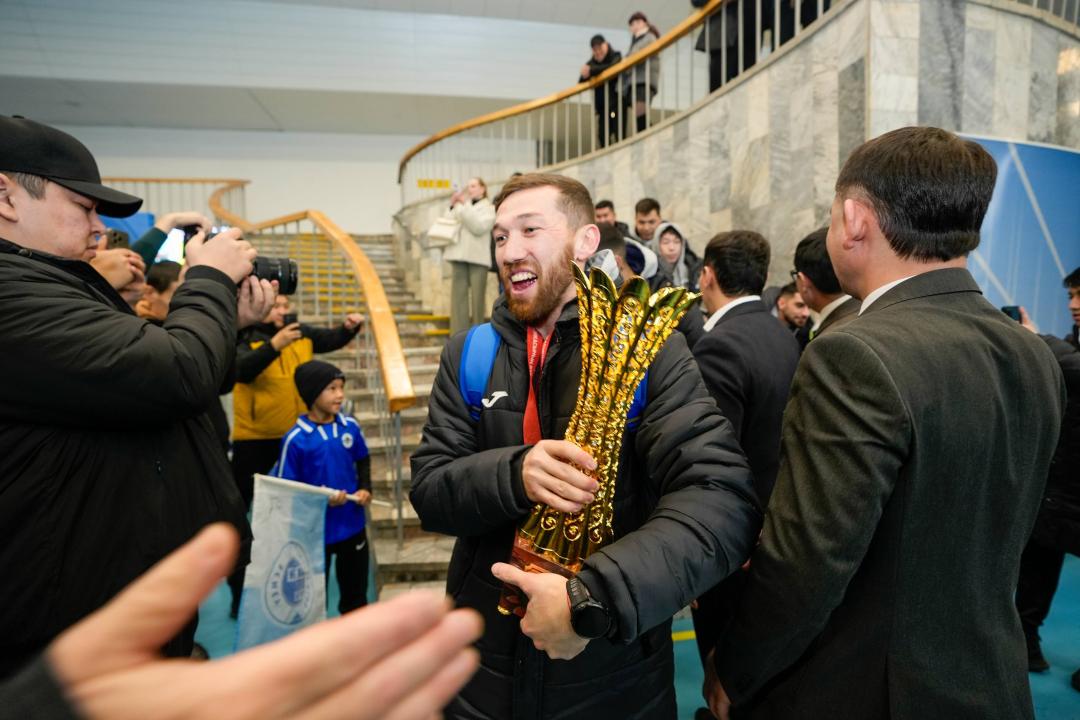 В Семее торжественно встретили футзальный клуб &laquo;Семей&raquo;