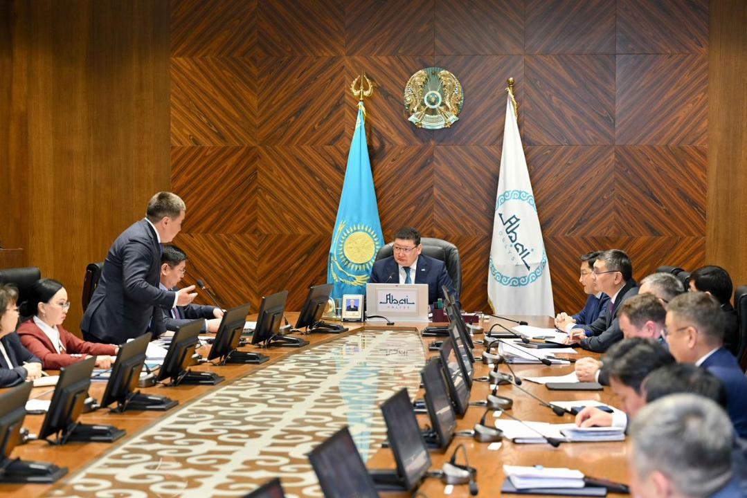 Строительство 35-ти социальных объектов ведётся в области