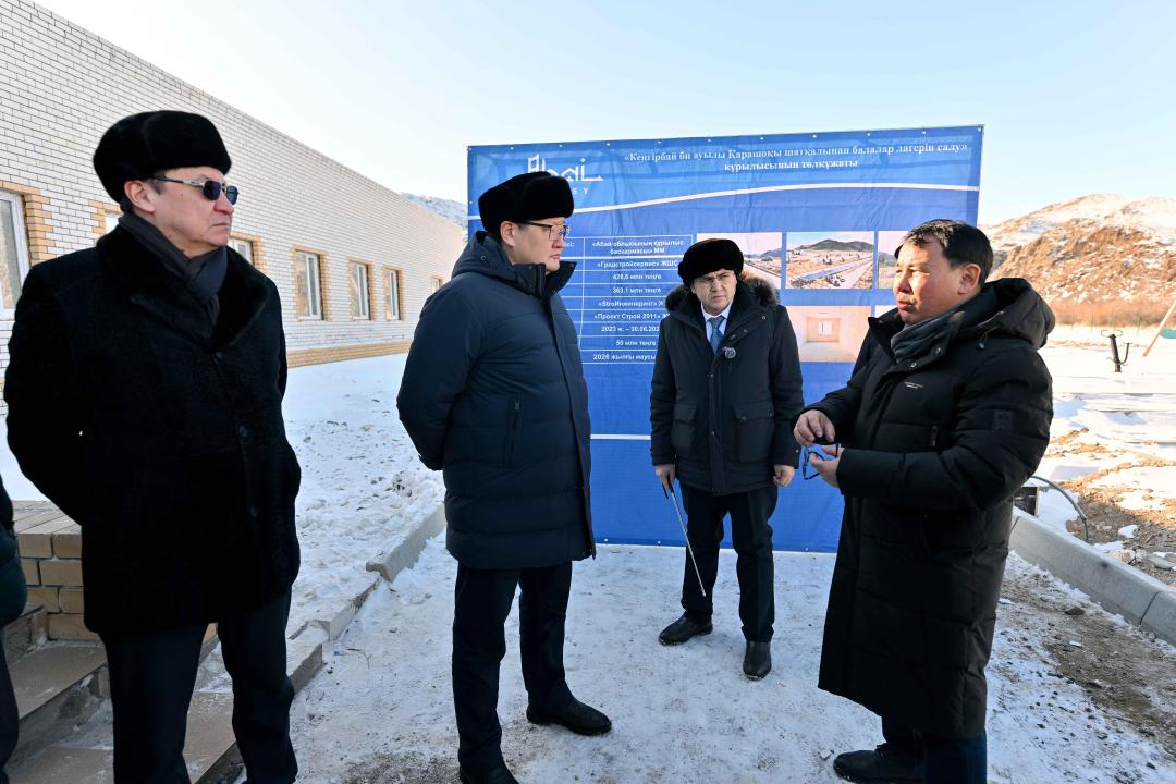 Аким области посетил недостроенные объекты