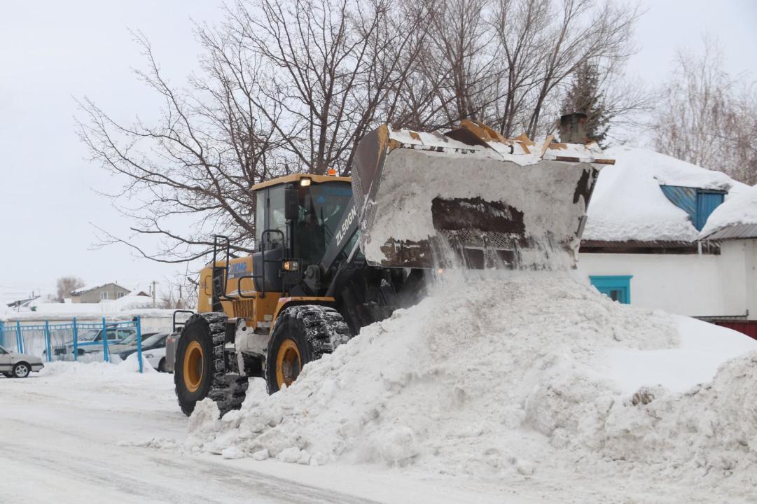 В области на постоянной основе ведётся работы по уборке и вывозке снега