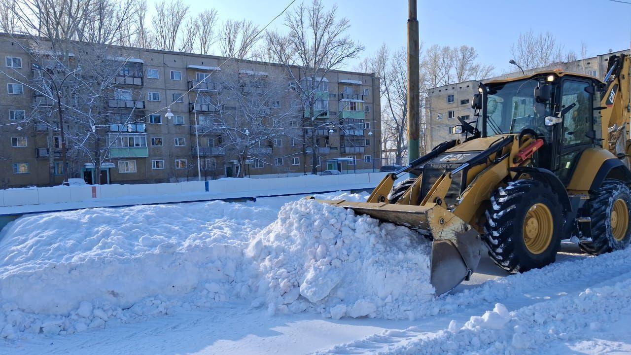 В области на постоянной основе ведётся работы по уборке и вывозке снега