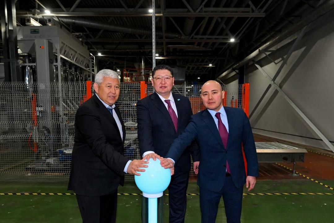 Завод по переработке бобовых и масличных культур открылся в Семее