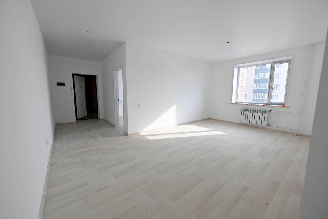 26 семьям вручили ключи от квартир в Семее