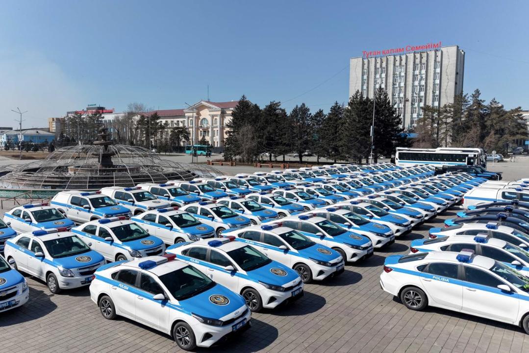 Полицейские области получили 137 служебных автомобилей